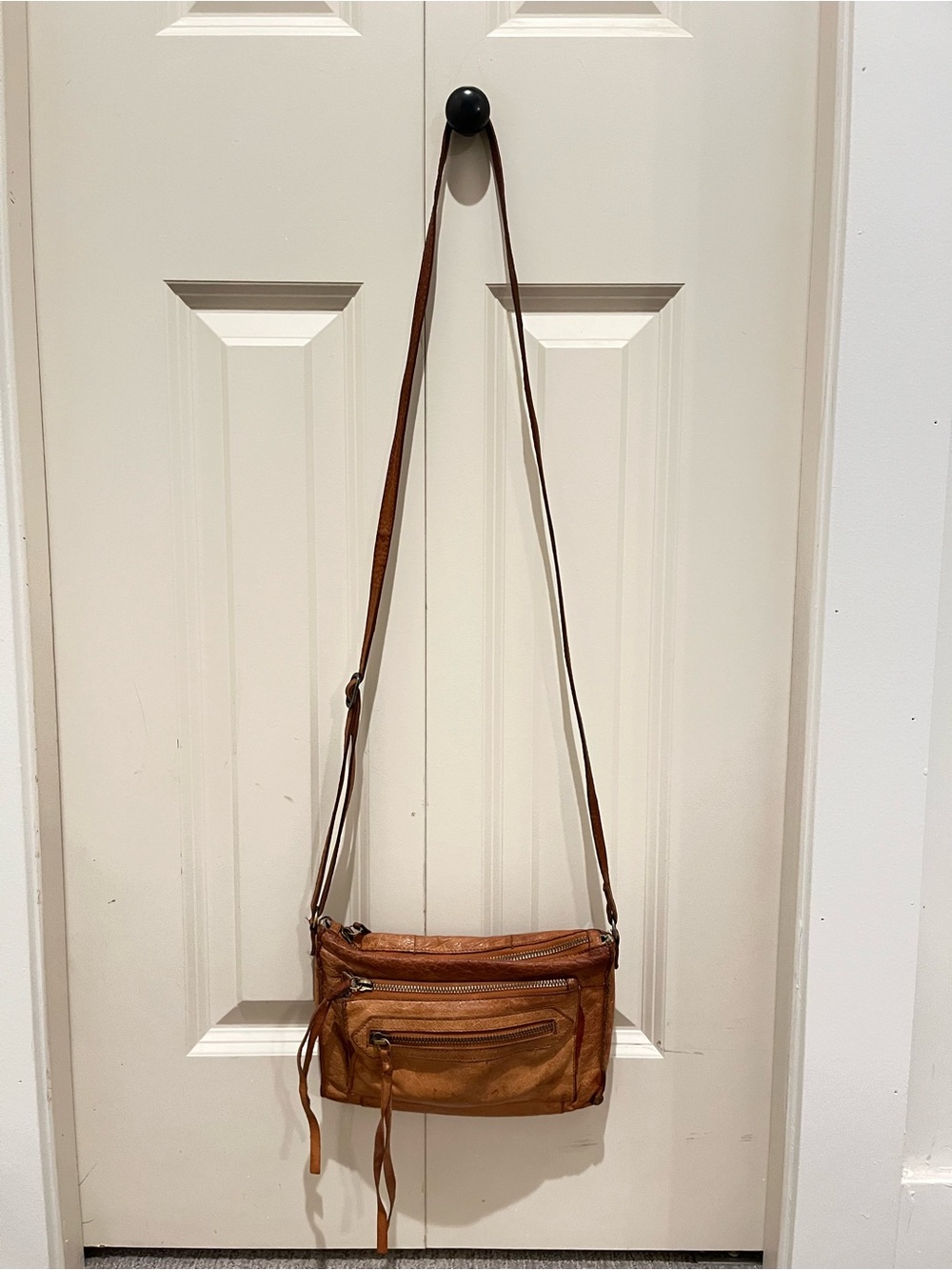 Women's Tan Leather Crossbody Bag with Front Zip Pockets